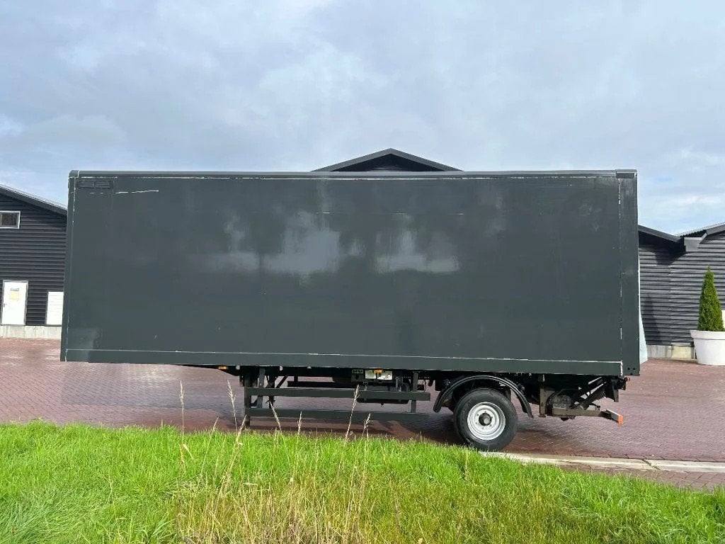 SAXAS be oplegger 8.9 ton met laadklep 1500 kg breed 243.5 c, Auto's, Overige brandstoffen, Bedrijf, Aanhangers en Opleggers, Te koop