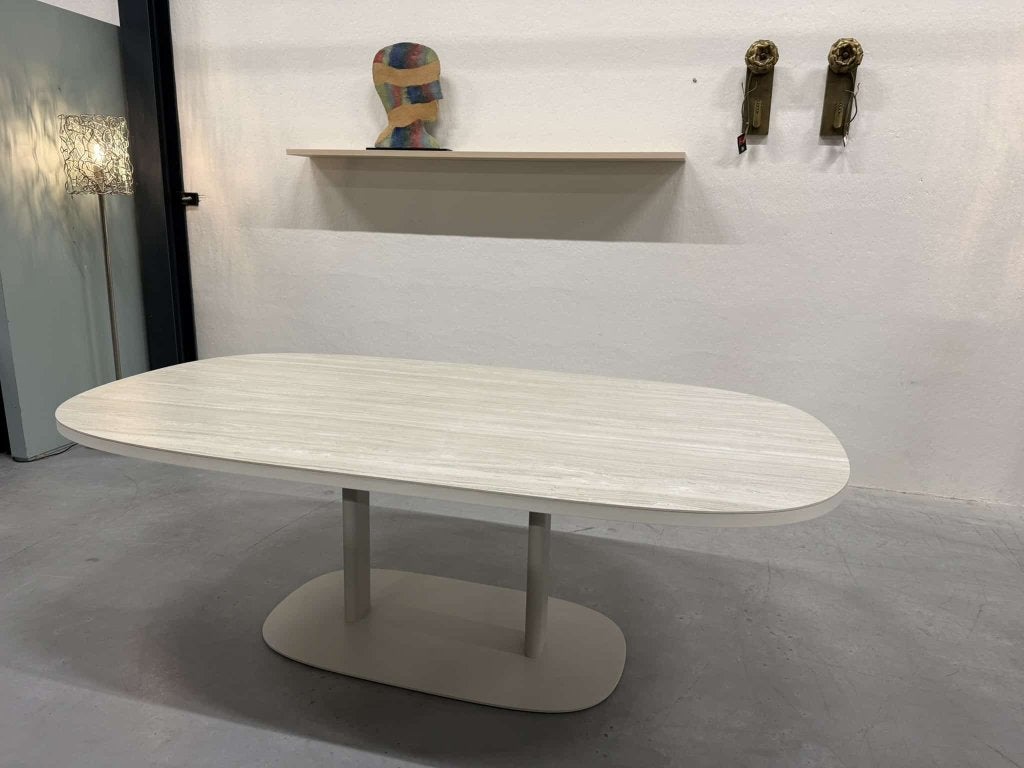 Nieuw Leolux Toveri eettafel keramiek design tafel 220x120