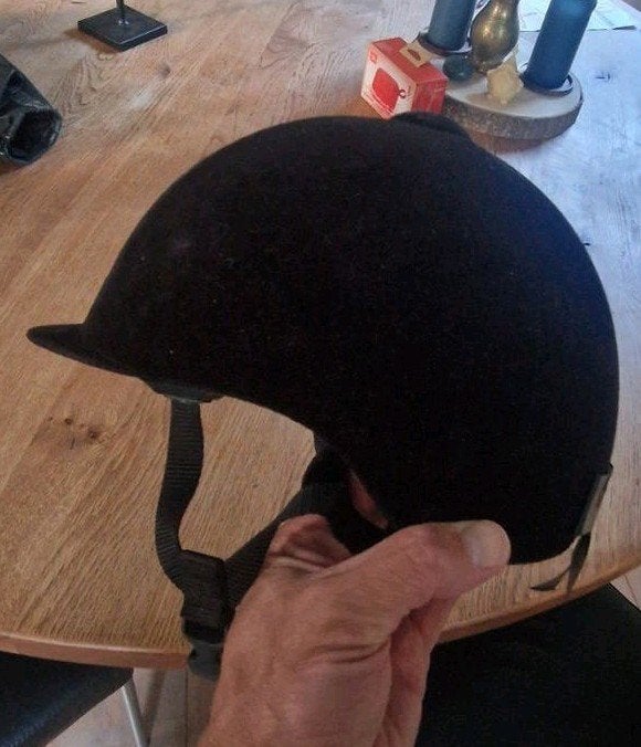 Cap paardrijcap 53cm, Dieren en Toebehoren, Dames, Dressuur, Ophalen of Verzenden, Zo goed als nieuw