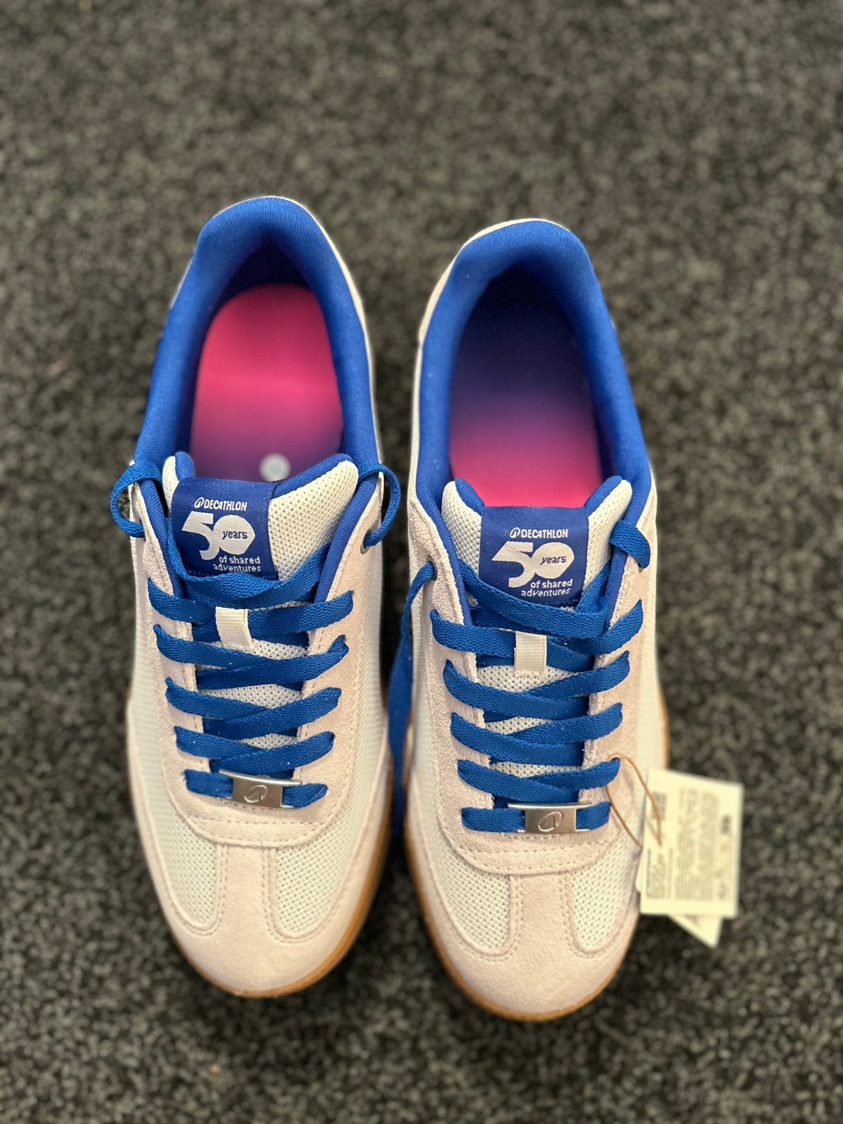 50 years Decathlon limited edition sneakers - size 42, Wit, Nieuw, Ophalen of Verzenden, Sneakers of Gympen