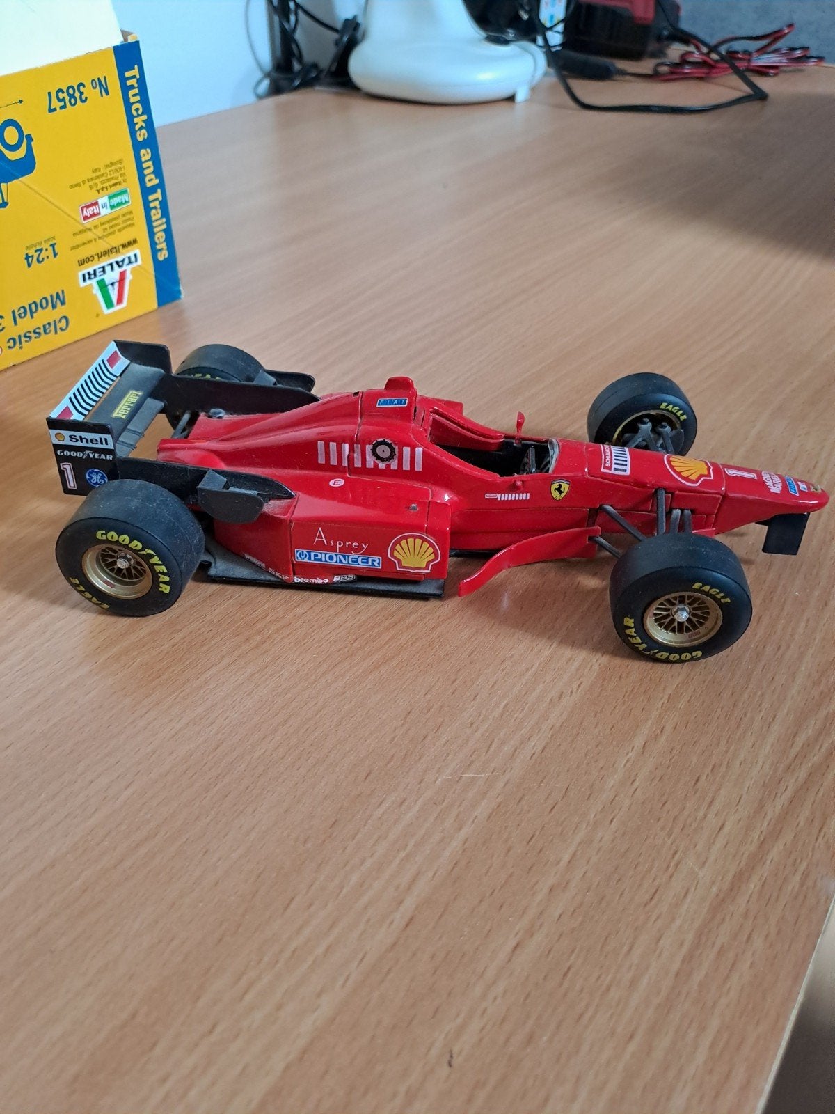 Diverse modelauto's en vrachtwagens - Schaalmodellen, Overige merken, Gebruikt, Auto, 1:32 tot 1:50