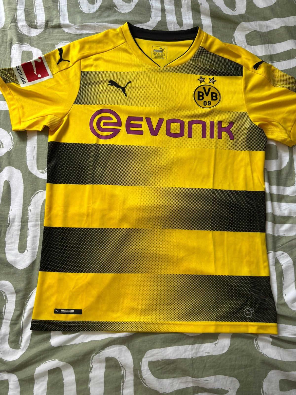 Borussia Dortmund Puma thuisshirt #4 (M), Ophalen of Verzenden, Zo goed als nieuw, Buitenlandse clubs, Shirt