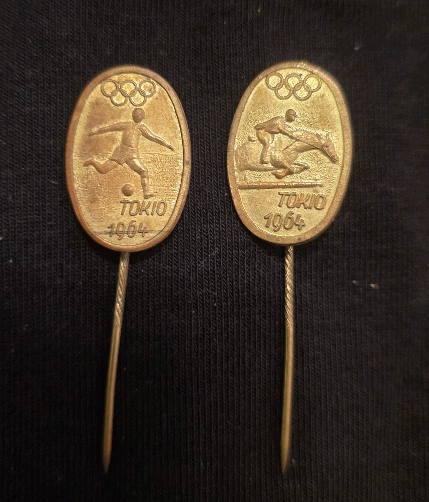 Vintage Olympische Spelen Tokio 1964 Speldjes, Ophalen of Verzenden, Gebruikt, Sport, Speldje of Pin