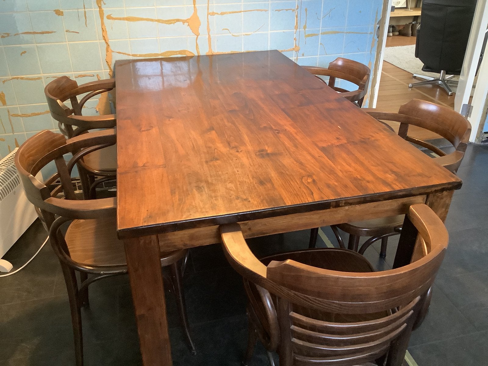 5 stoelen met tafel, Huis en Inrichting, Ophalen, Gebruikt, Bruin, Hout