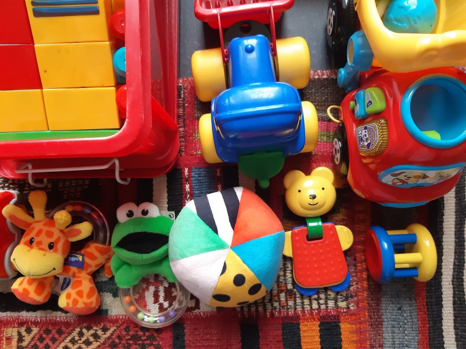 Diverse speelgoedset voor baby's en peuters, Ophalen of Verzenden, Gebruikt, Overige typen, Met wieltjes