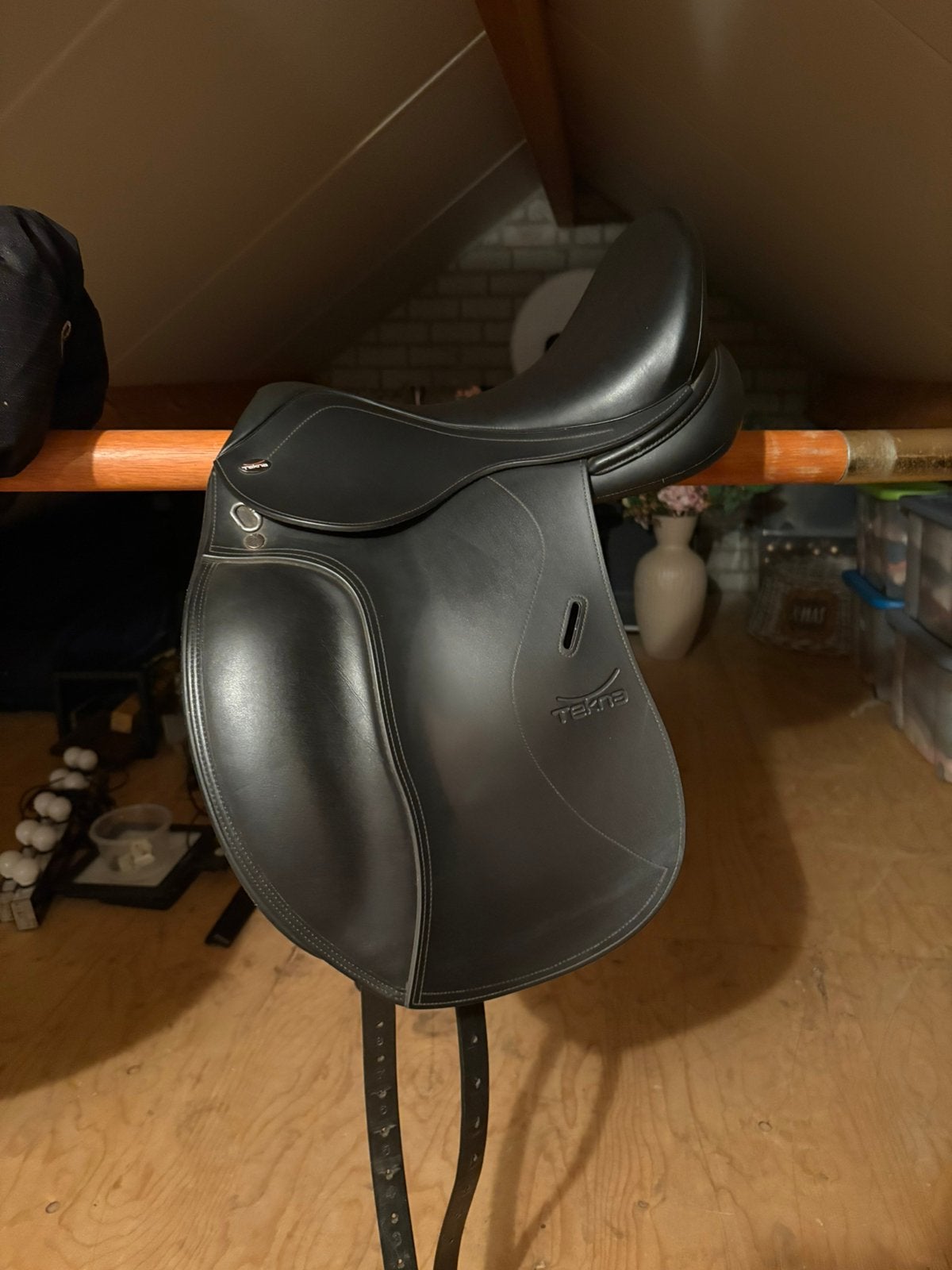 Tekna dressuur zadel 16inch, Dieren en Toebehoren, Paarden en Pony's | Zadels, Ophalen of Verzenden, Zo goed als nieuw, Dressuur