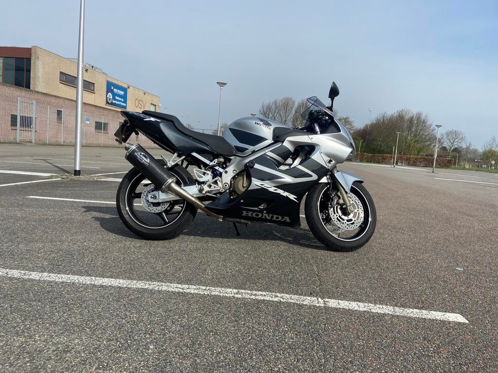 Honda CBR600 F Lage kilometerstand, Ophalen