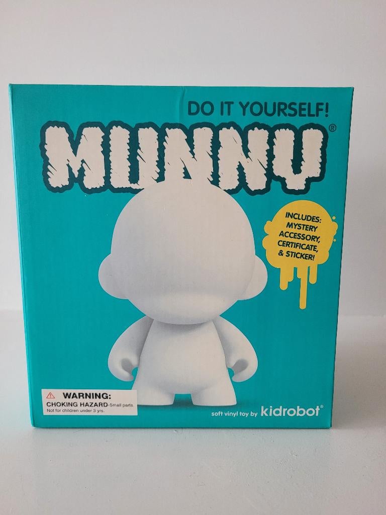 MUNNYWORLD 16,5cm MUNNY Blank Art Toy by Kidrobot, Verzenden, Nieuw