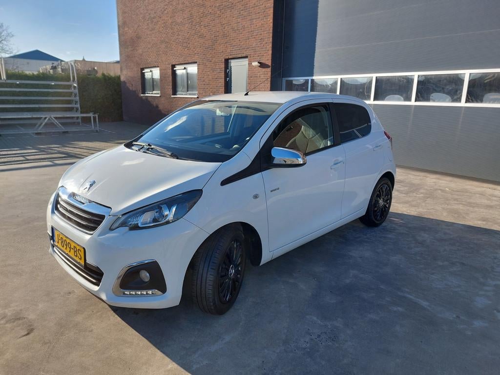 Peugeot 108 1.0 e-VTi Style 5deurs Airco/Led /Donkere ramen, Voorwielaandrijving, Stof, 4 stoelen, Wit