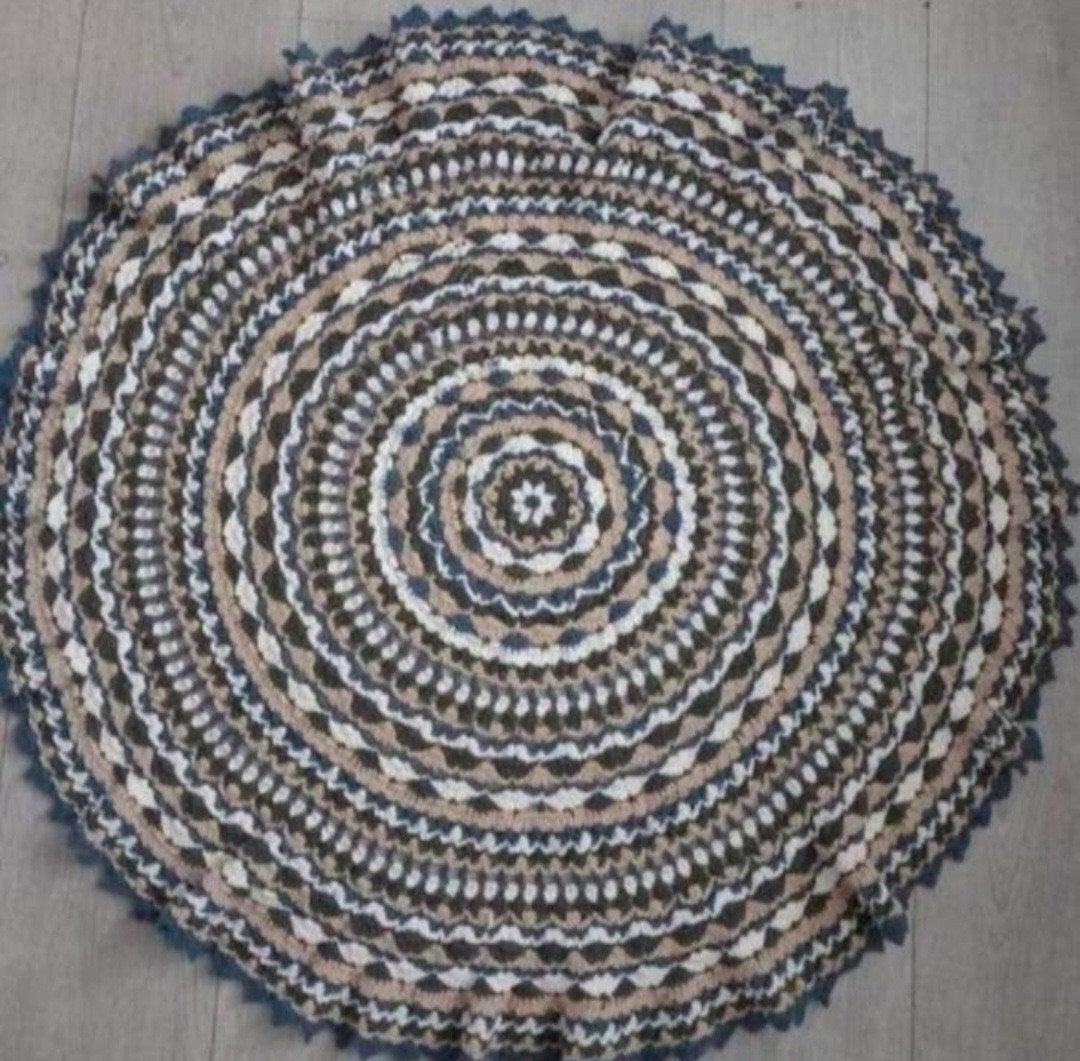 Gehaakt kleed rond, Rond, Ophalen of Verzenden, Zo goed als nieuw, 100 tot 150 cm