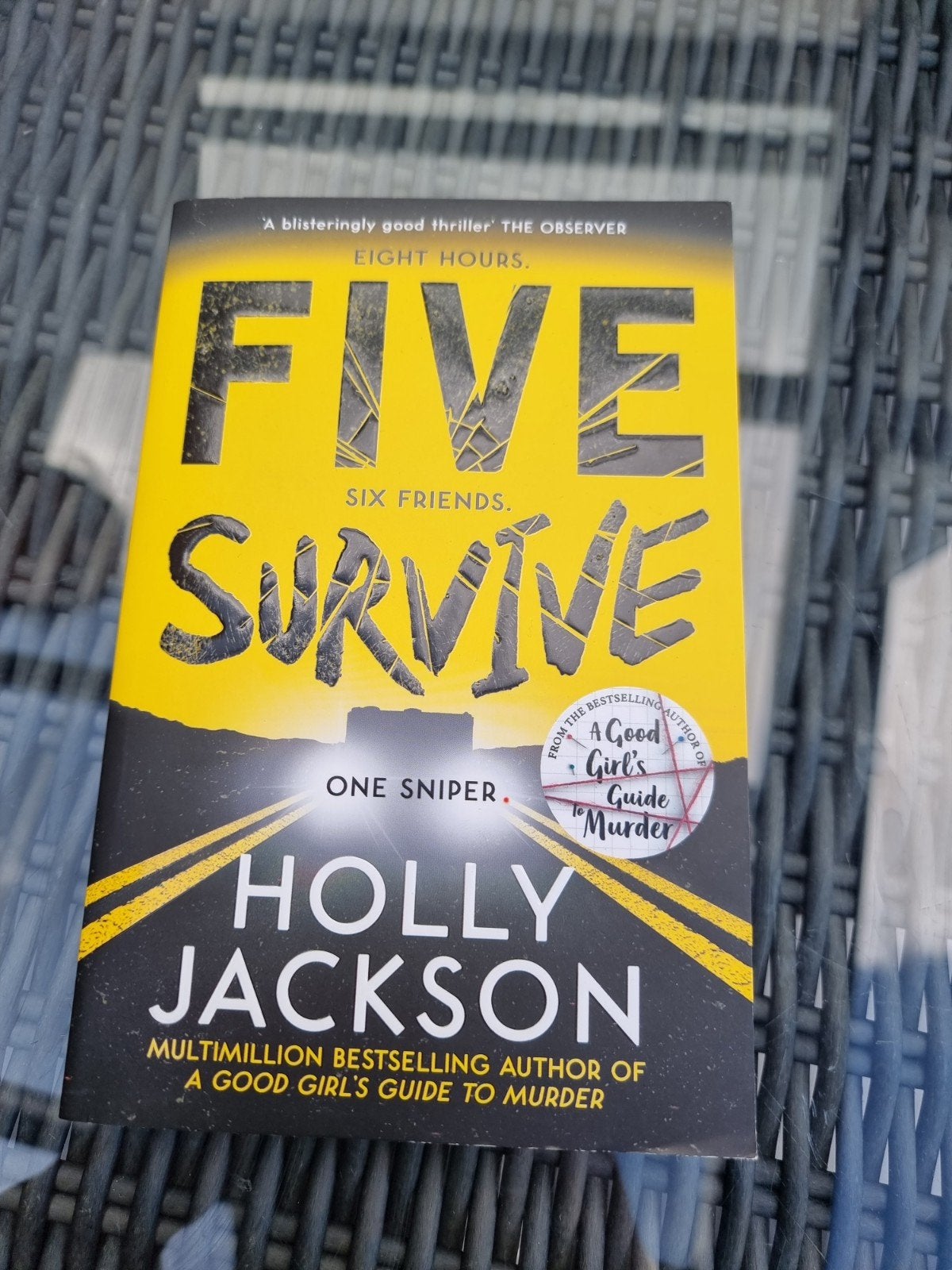 Five Survive - Holly Jackson (Thriller), Boeken, Ophalen of Verzenden, Zo goed als nieuw, Holly Jackson, Wereld overig