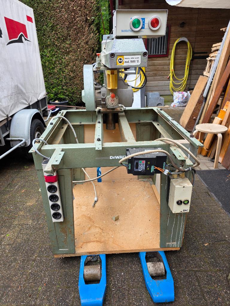 Radiaalzaag Afkortzaag DeWalt 1600 S, Doe-het-zelf en Verbouw, Gereedschap | Zaagmachines, Ophalen, Gebruikt, 70 mm of meer, Dewalt