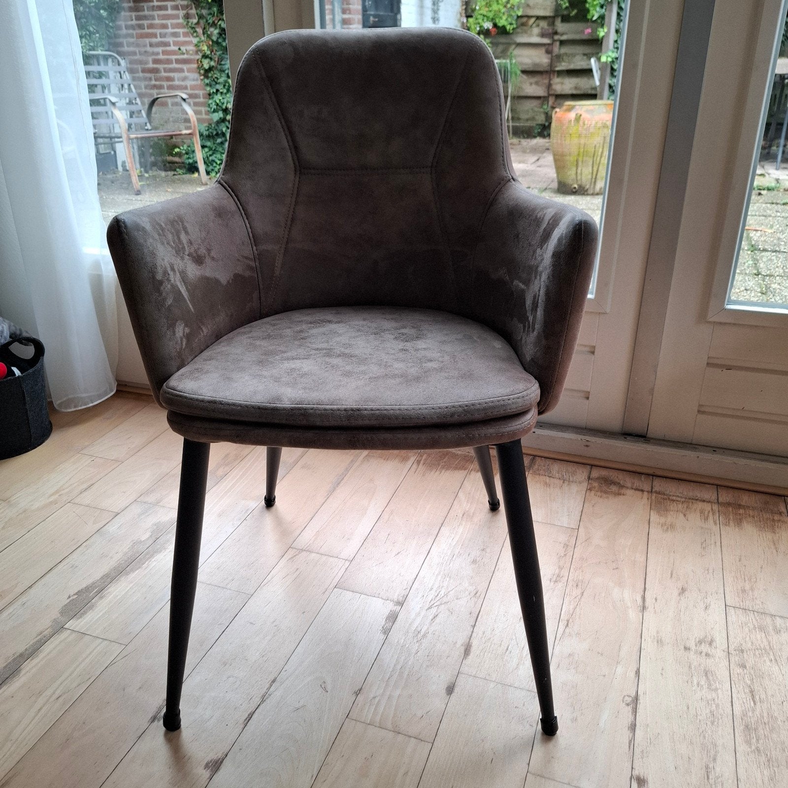 2 eetkamerstoelen, Ophalen, Gebruikt, Grijs, Vijf, Zes of meer stoelen