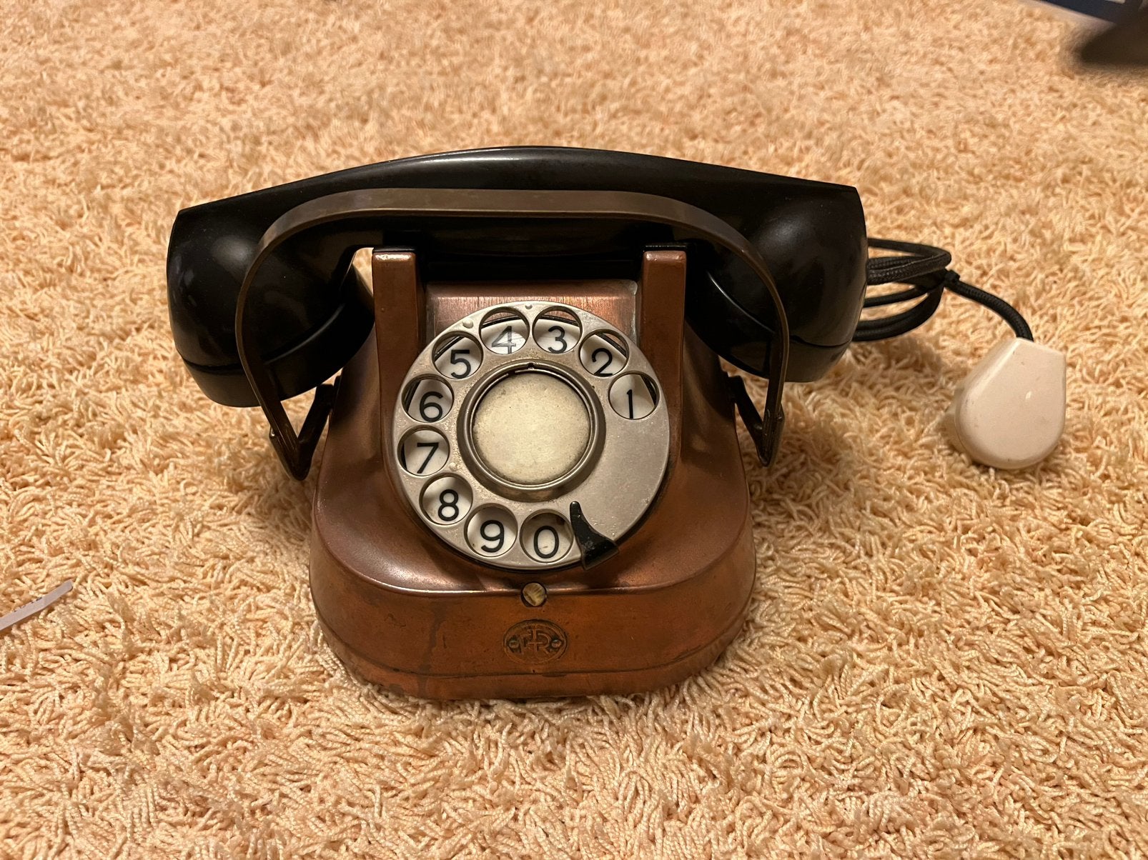 vintage RTT 56A/B draaischijf telefoon koper, Ophalen of Verzenden, Zo goed als nieuw, Bakeliet