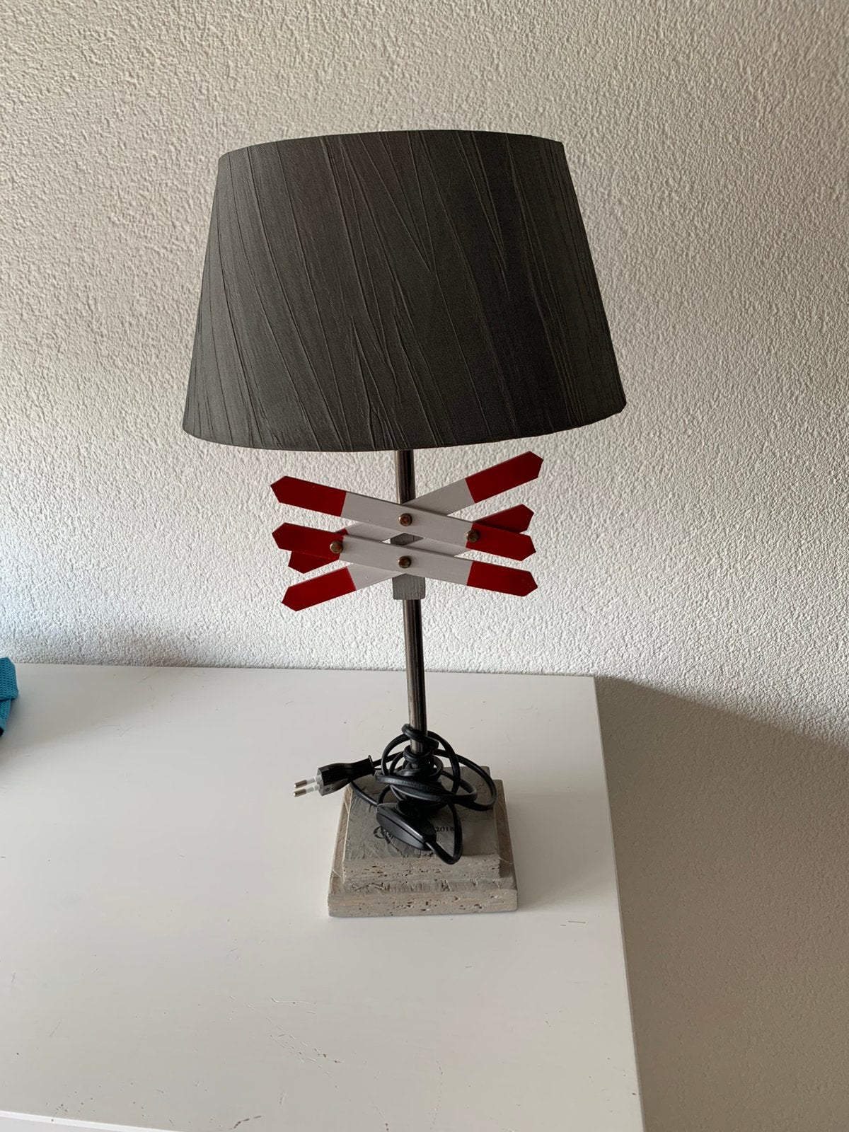 Schemerlamp met spoorwegovergang decoratie, Ophalen, Zo goed als nieuw, Gelijkstroom, Märklin