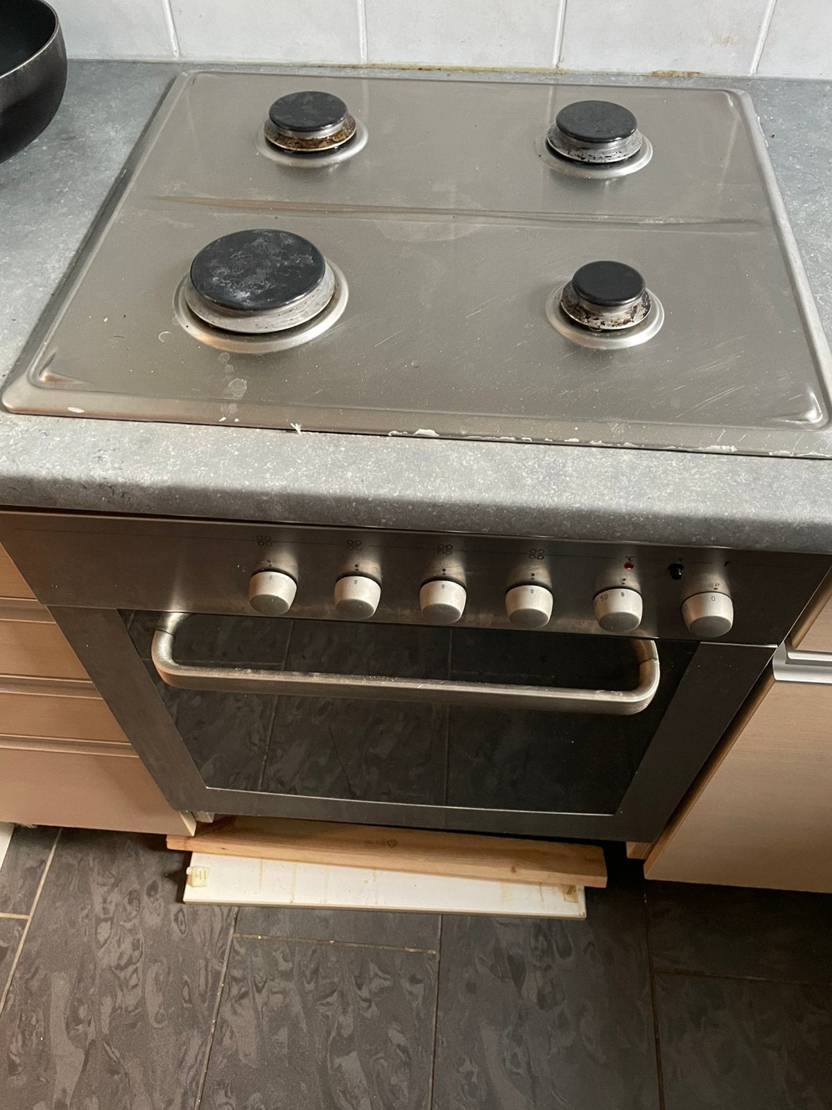 Inbow Gebruikt gasfornuis met oven - werkt nog goed, Ophalen, Gebruikt, 60 cm of meer, 4 kookzones