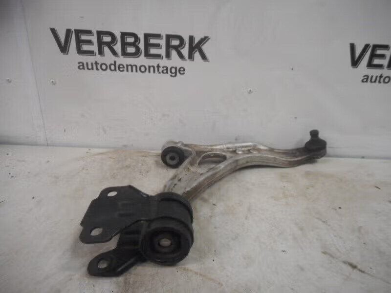 DRAAGARM RECHTS VOOR Ford Focus (bv613a423r7f3dvx), Gebruikt, Ophalen of Verzenden, Henry-Ford-Straße 1 50735 Köln, DE, Ford-Werke GmbH