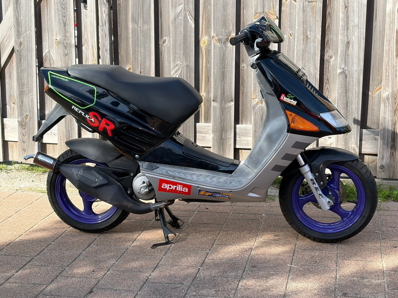 Aprilia SR 50 Viper Replica Max Biaggi, Fietsen en Brommers, Ophalen, Gebruikt, Maximaal 45 km/u, SR 50