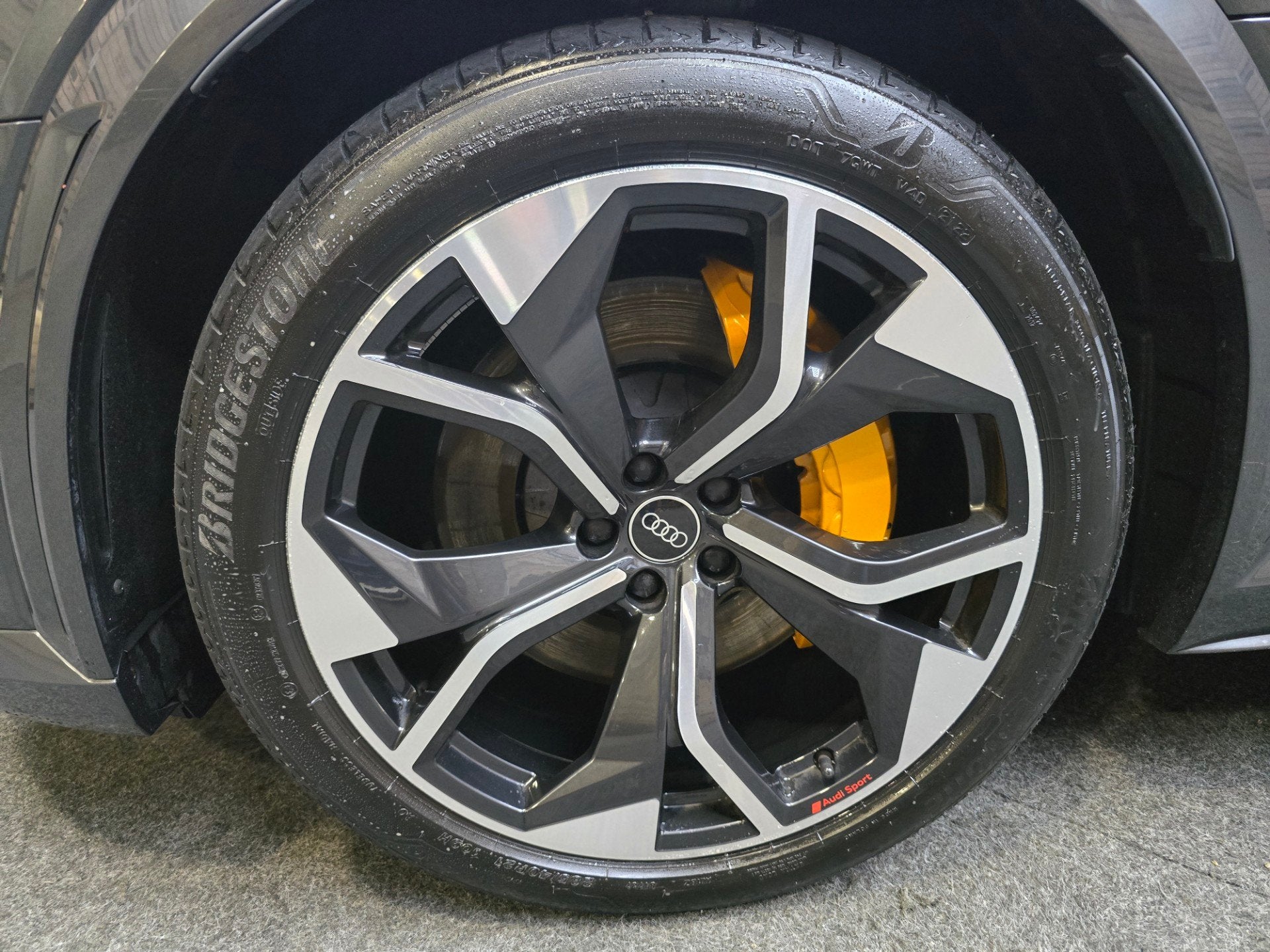 Audi E-tron Sportback S quattro 503PK! S edition 95 kWh Pano, Auto's, Automaat, Dealer onderhouden, Zwart, Leder en Stof