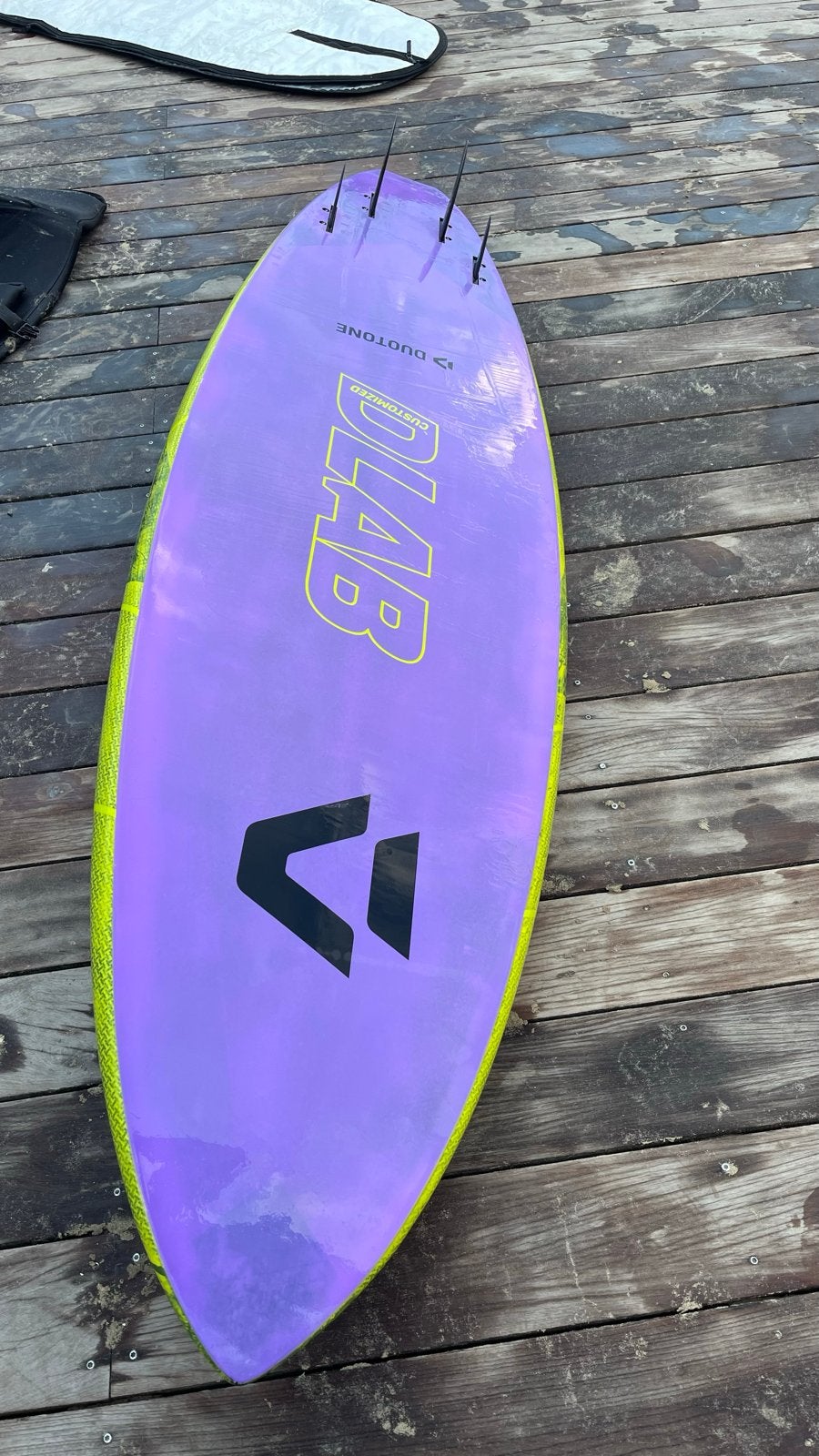 Duotone D/LAB Windsurfboard 76 Ultra Grip, Zo goed als nieuw, Watersport en Boten, Ophalen, Minder dan 250 cm, Zo goed als nieuw