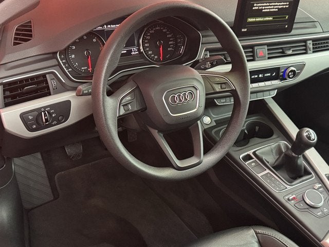 Audi A4 Limousine 1.4 TFSI Pro Line Spring Advantage, Auto's, Audi, Voorwielaandrijving, Gebruikt, 4 cilinders, 150 pk