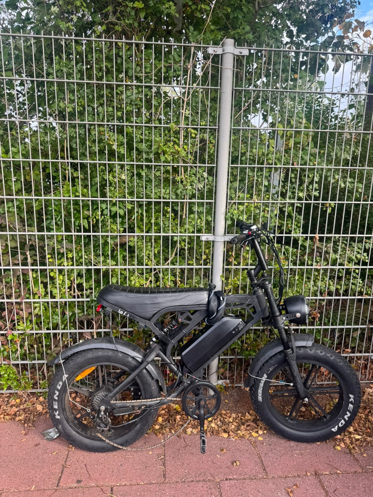 V20 met ren v8 accu houder en accu tekoop!, Ophalen, Zo goed als nieuw, Versnellingen