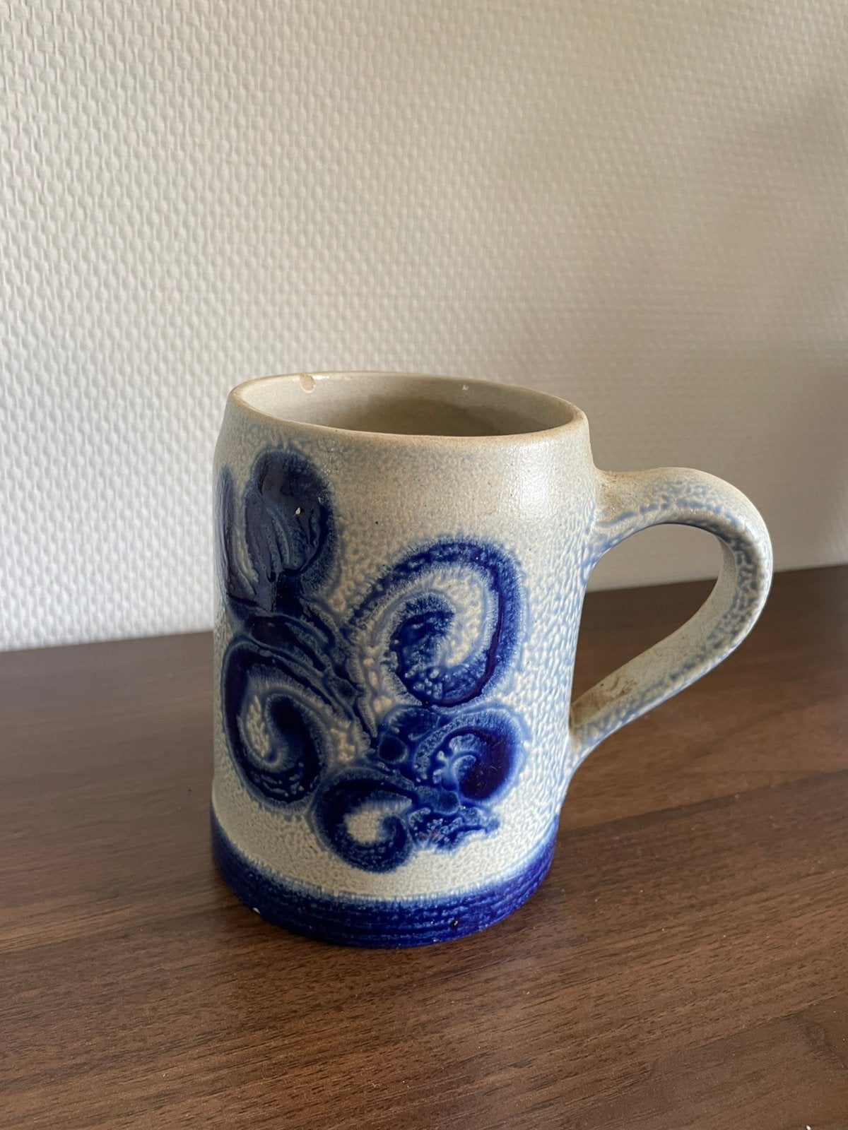 Bier pul créme blauw met sierlijke opdruk, Ophalen of Verzenden