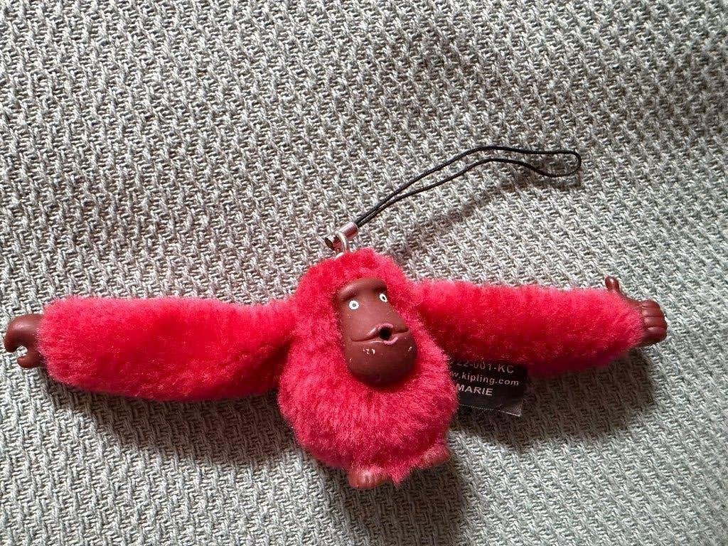 Kipling aapje rood, Ophalen of Verzenden, Zo goed als nieuw, Knuffel of Figuurtje