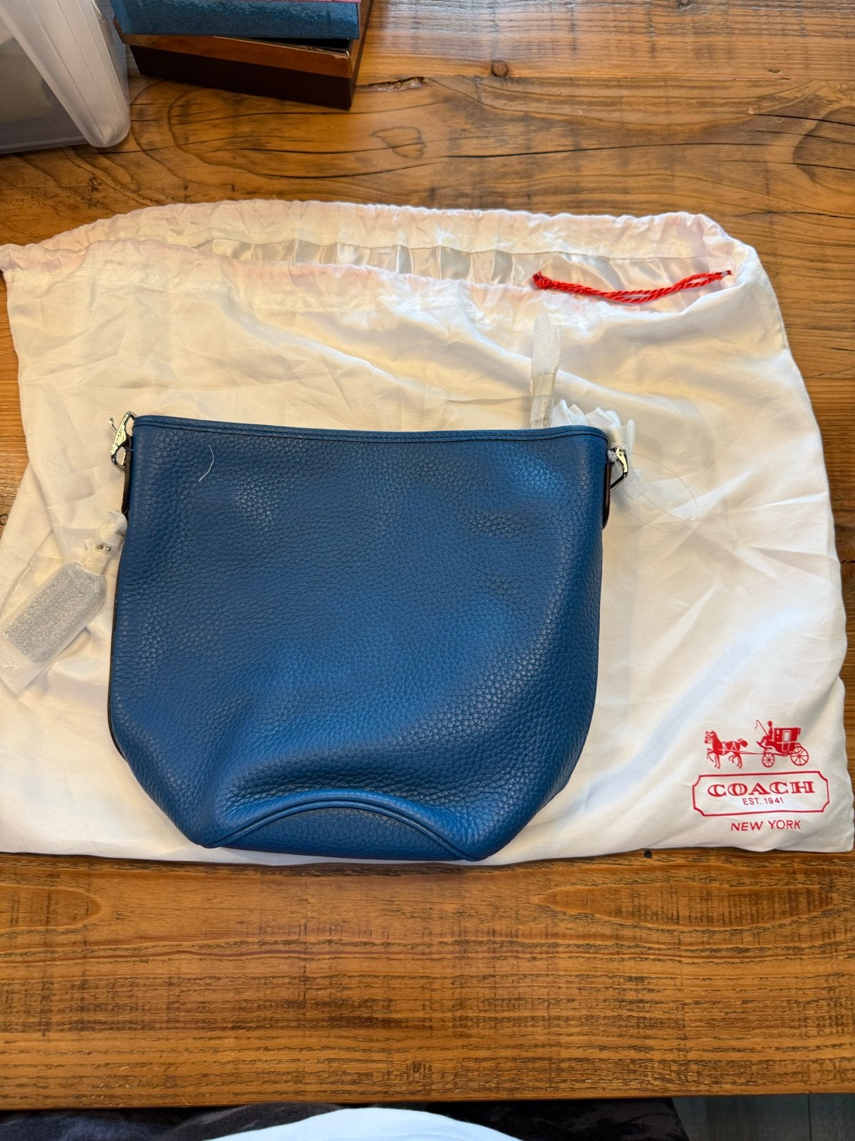 Coach Pebbled Leren Bucket Bag - Nieuw met Dustbag, Sieraden, Tassen en Uiterlijk, Tassen | Damestassen, Ophalen of Verzenden