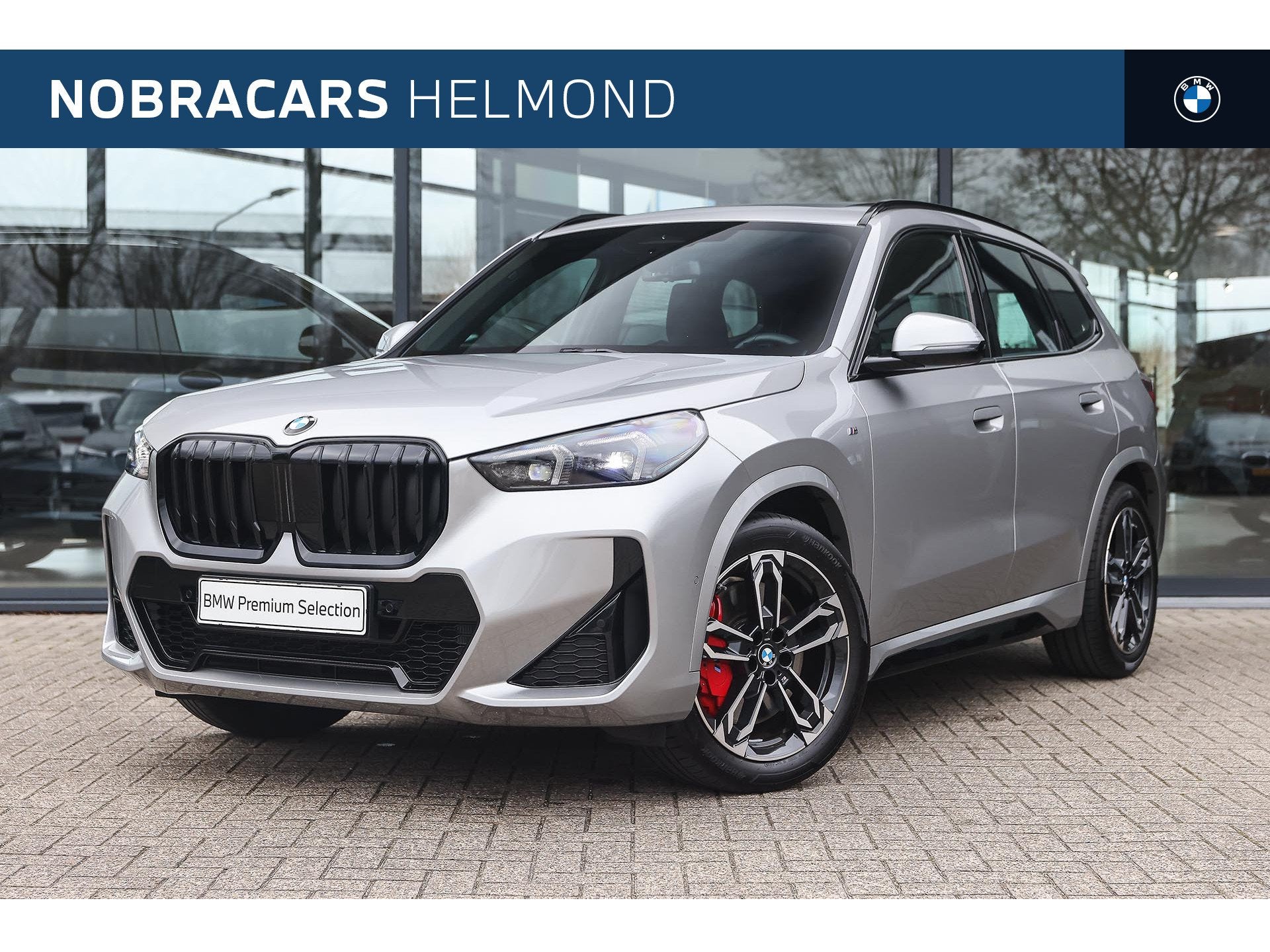 BMW X1 sDrive18i M Sport Automaat / Panoramadak / Sportstoel, Dealer onderhouden, 136 pk, Gebruikt, Met garantie (alle)
