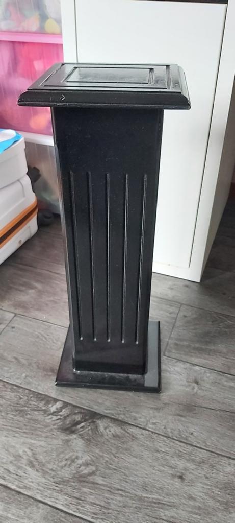 Mooie zwart gelakte zware houten pilaar 54cm hoog, Huis en Inrichting, Woonaccessoires | Zuilen en Pilaren, Ophalen, Zo goed als nieuw