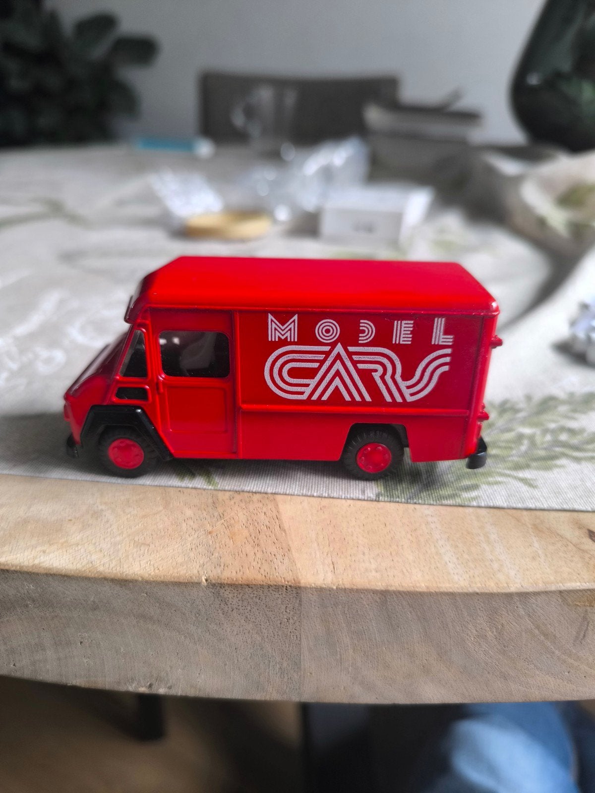 Commer Lion Car No. 49 Model Cars Busje - Nieuwstaat, Hobby en Vrije tijd, Modelauto's | 1:43, Ophalen of Verzenden, Zo goed als nieuw