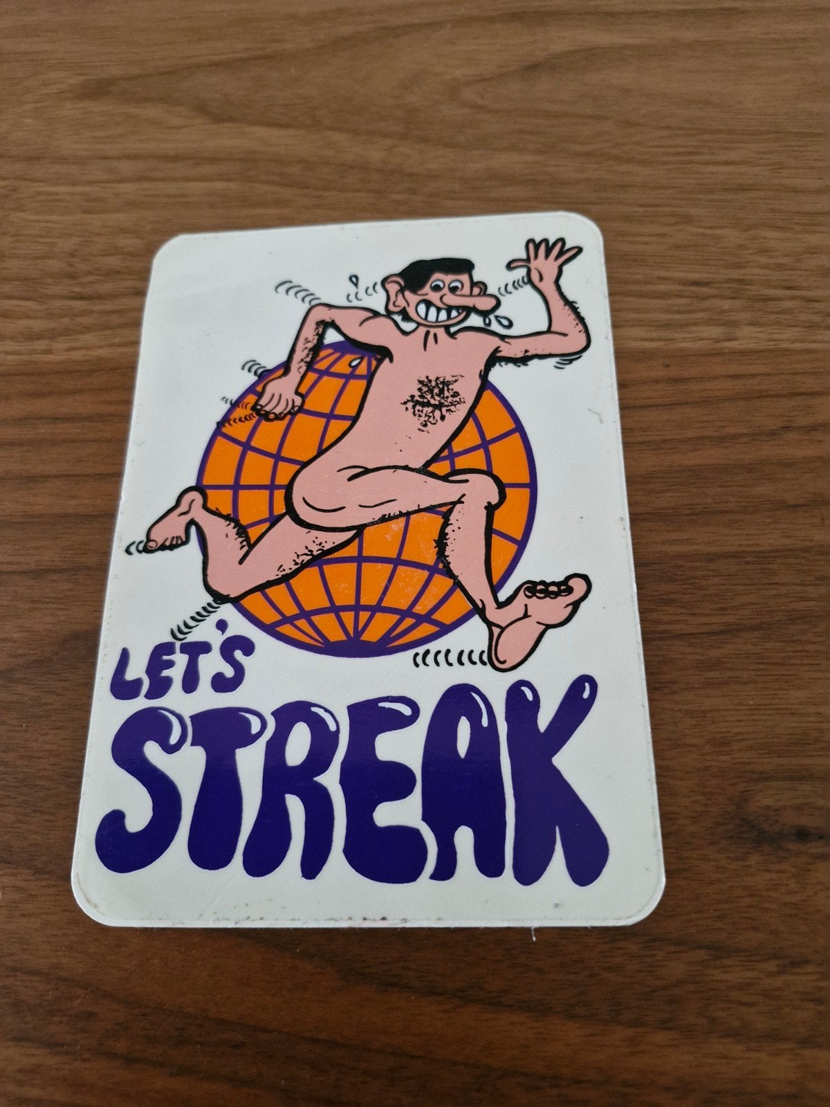 412 Vintage 'Let's Streak' Sticker - Humoristische Decal, Ophalen of Verzenden, Zo goed als nieuw