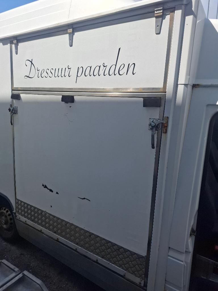 Klep voor paardentrailer of bus, Ophalen, Gebruikt