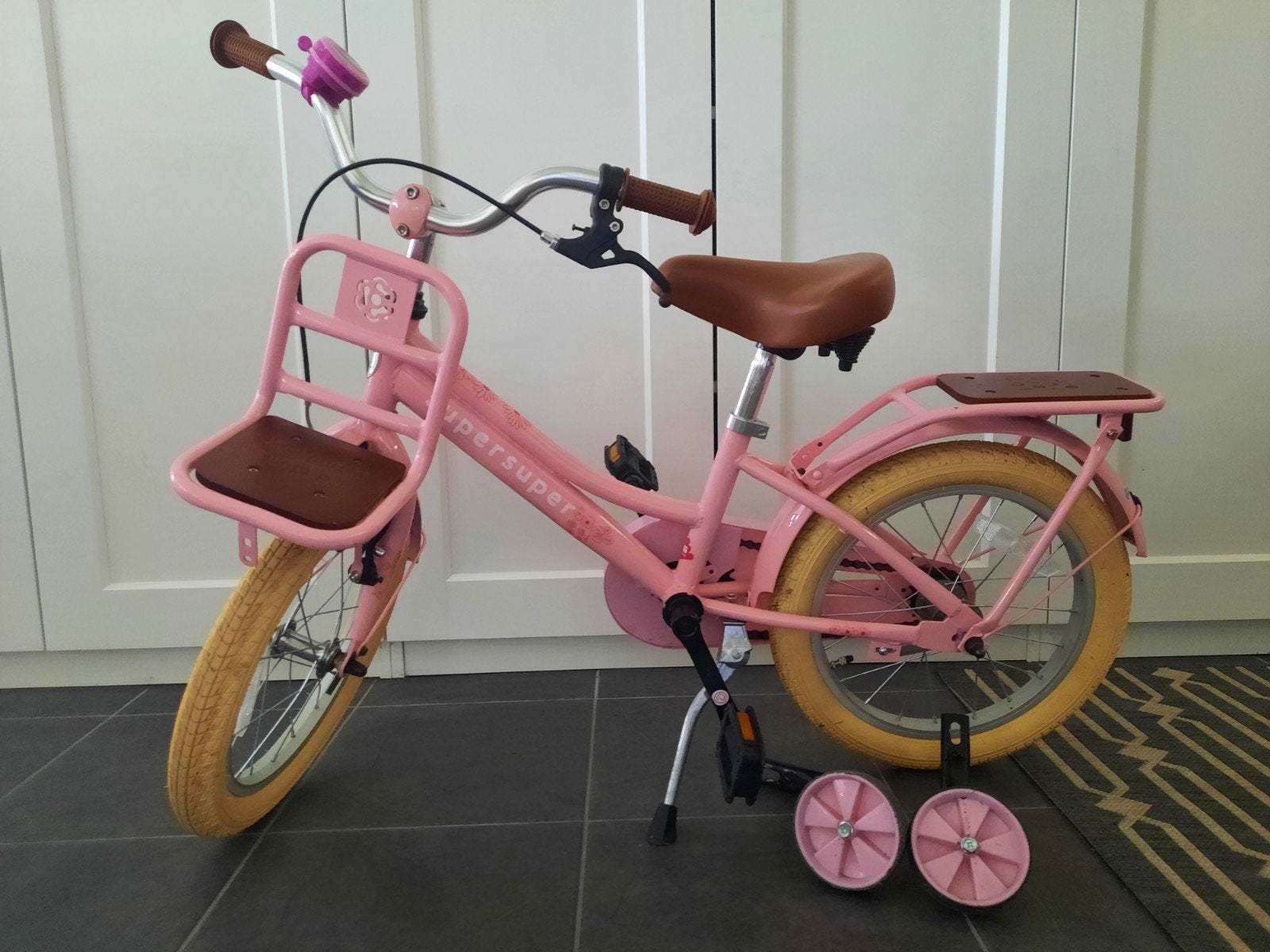 super mooie meisjes fiets 16inc als nieuwe, Fietsen en Brommers, Ophalen, Terugtraprem, Zijwieltjes, 16 tot 20 inch