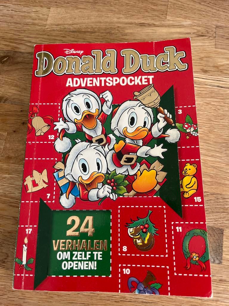 Donald Duck Adventspocket - 24 Verhalen, Eén stripboek, Ophalen of Verzenden, Zo goed als nieuw
