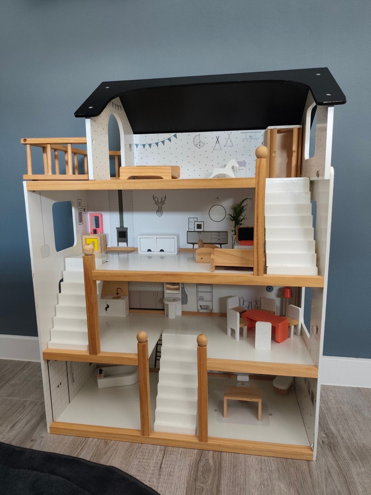 XL Houten poppenhuis 'La maison d'Amélie' + meubels, Ophalen, Zo goed als nieuw, Poppenhuis