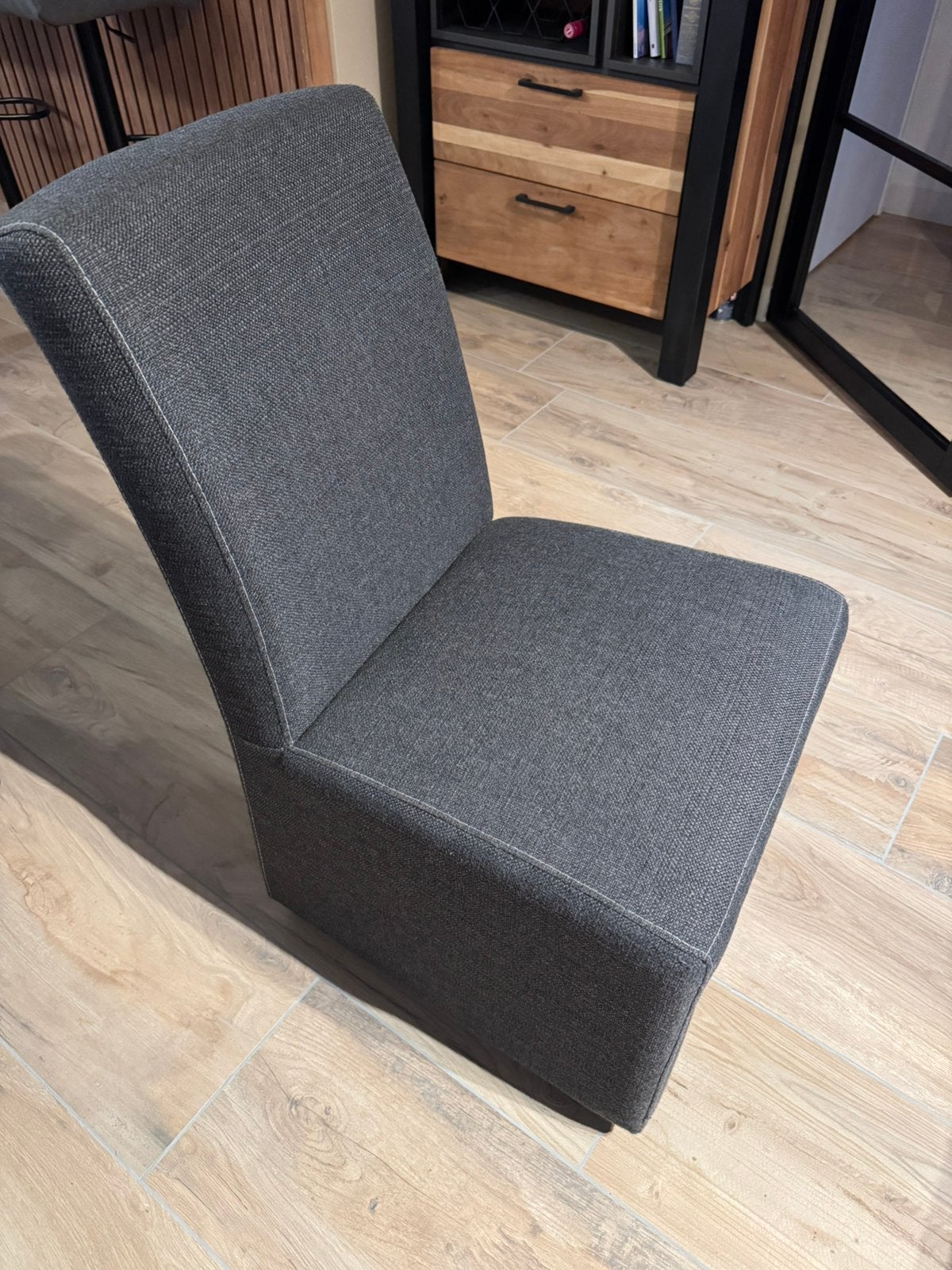 Eetkamer stoelen 6 stuks met wieltjes, Ophalen, Zo goed als nieuw, Minder dan 75 cm, Minder dan 150 cm