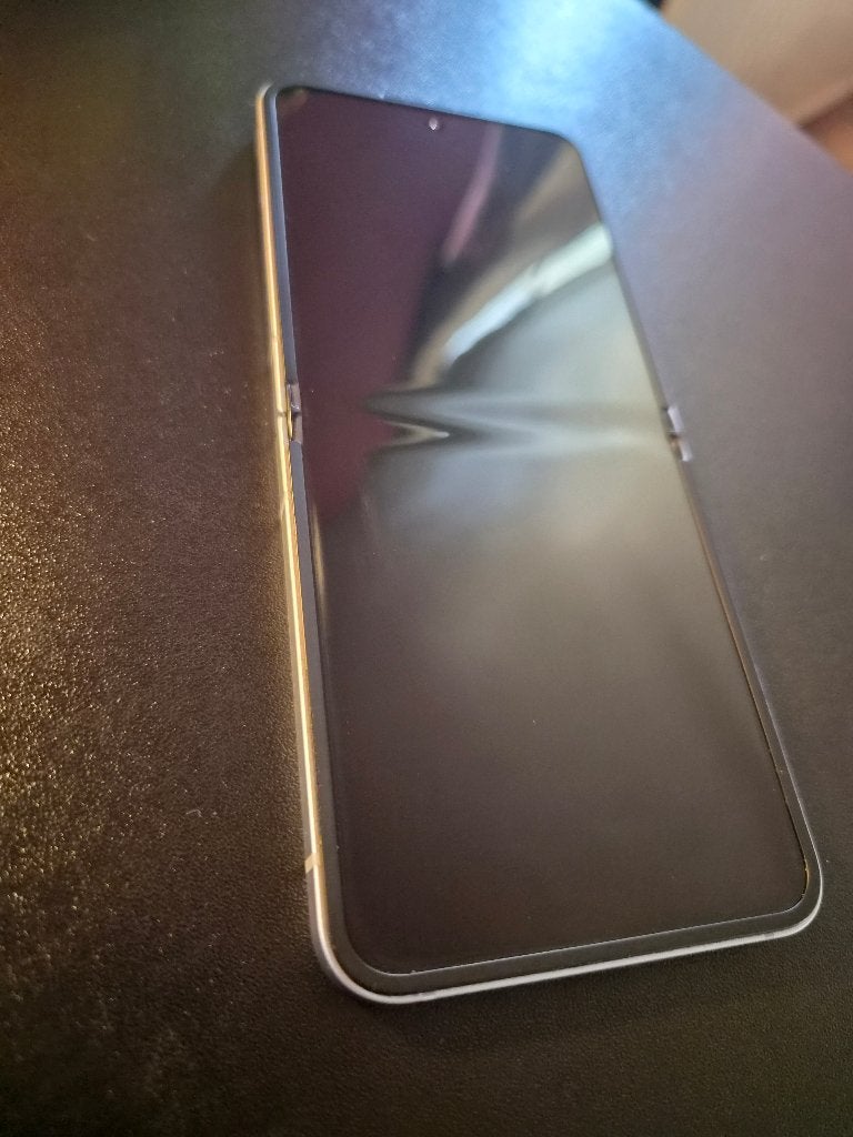 Foto 5 van Samsung Galaxy Z Flip6 256GB Blue – vrijwel nieuwstaat