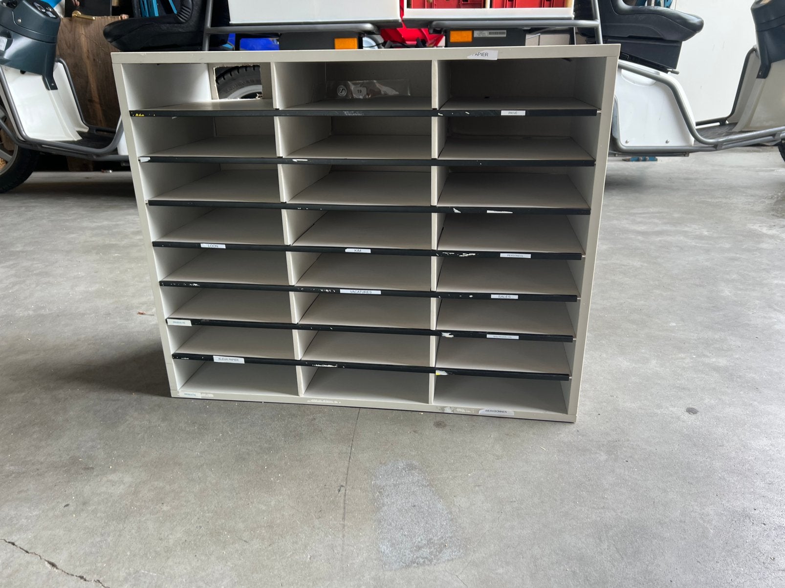 POSTVAK KASTJE, Huis en Inrichting, Ophalen, Zo goed als nieuw