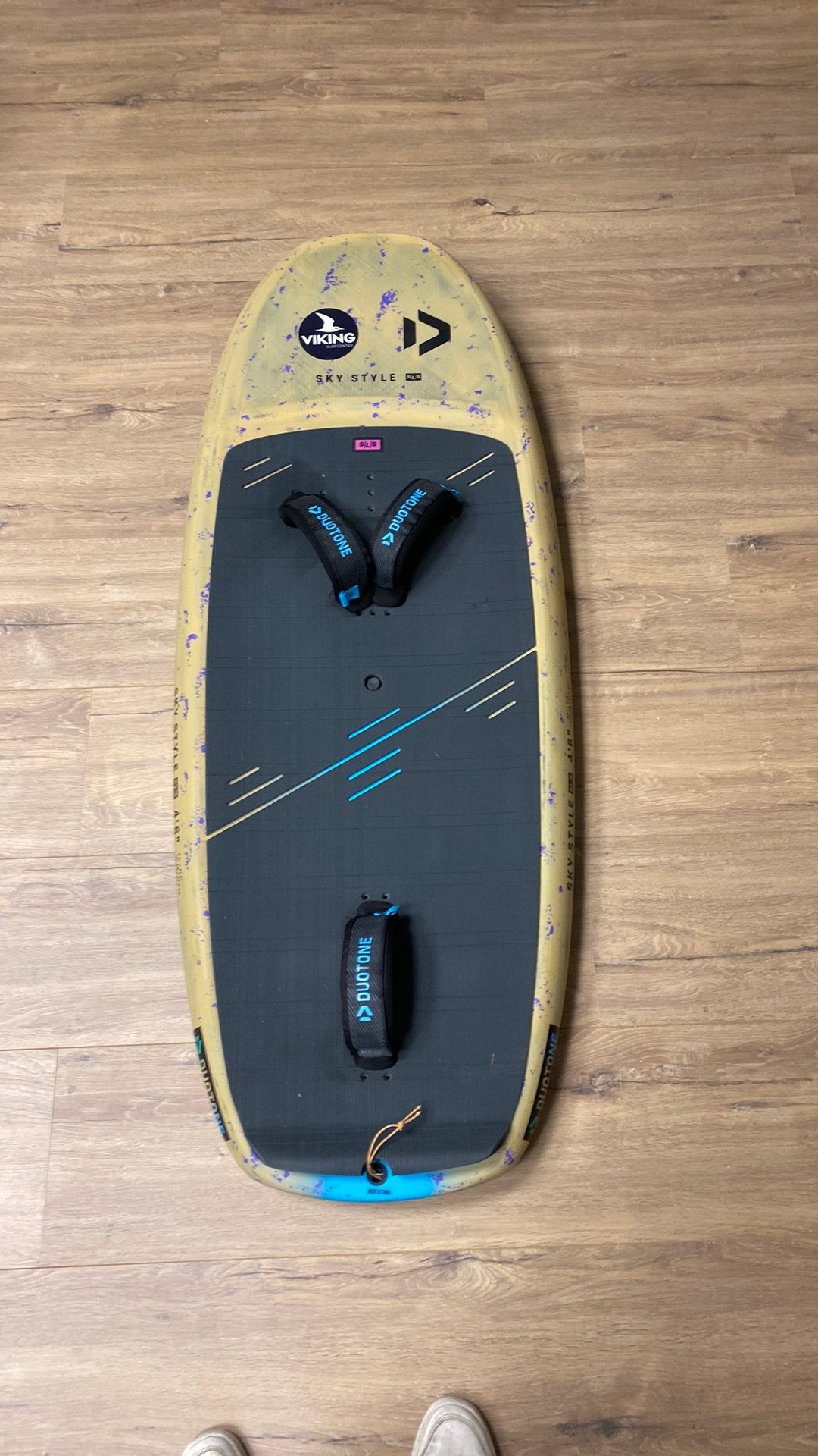 Duotone sky style 2026 45L, Watersport en Boten, Wingsurfen, Ophalen, Zo goed als nieuw, Wingsurf-board