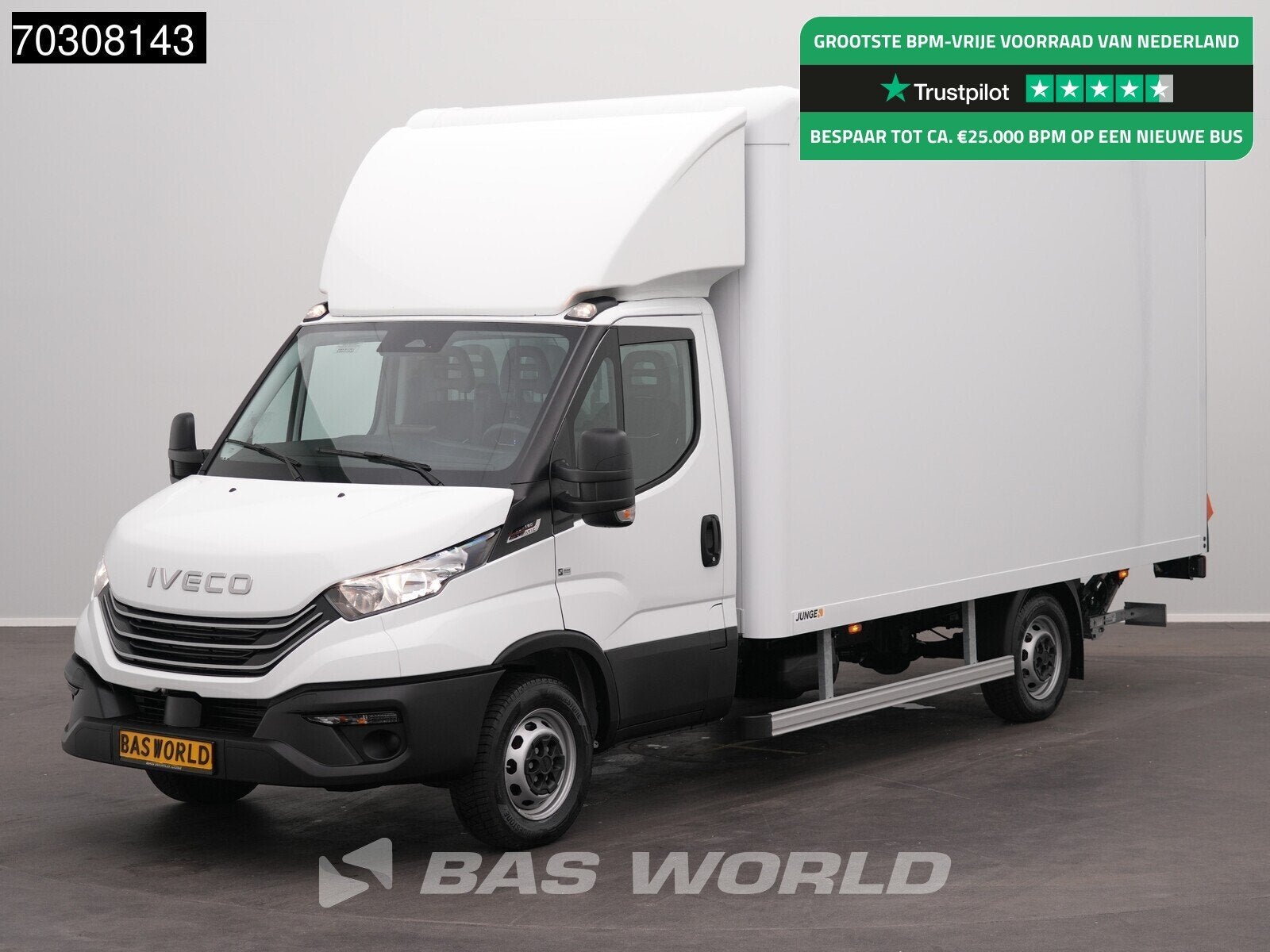 Iveco Daily 35S18 3.0L Automaat Laadklep 180PK Bakwagen ACC, Auto's, Automaat, Stoelverwarming, Stof, Euro 6