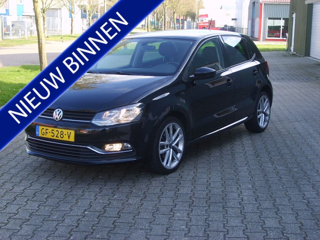 Volkswagen Polo 1.2 TSI Highline (bj 2015), Stof, Euro 6, 4 cilinders, Automatische klimaatregeling