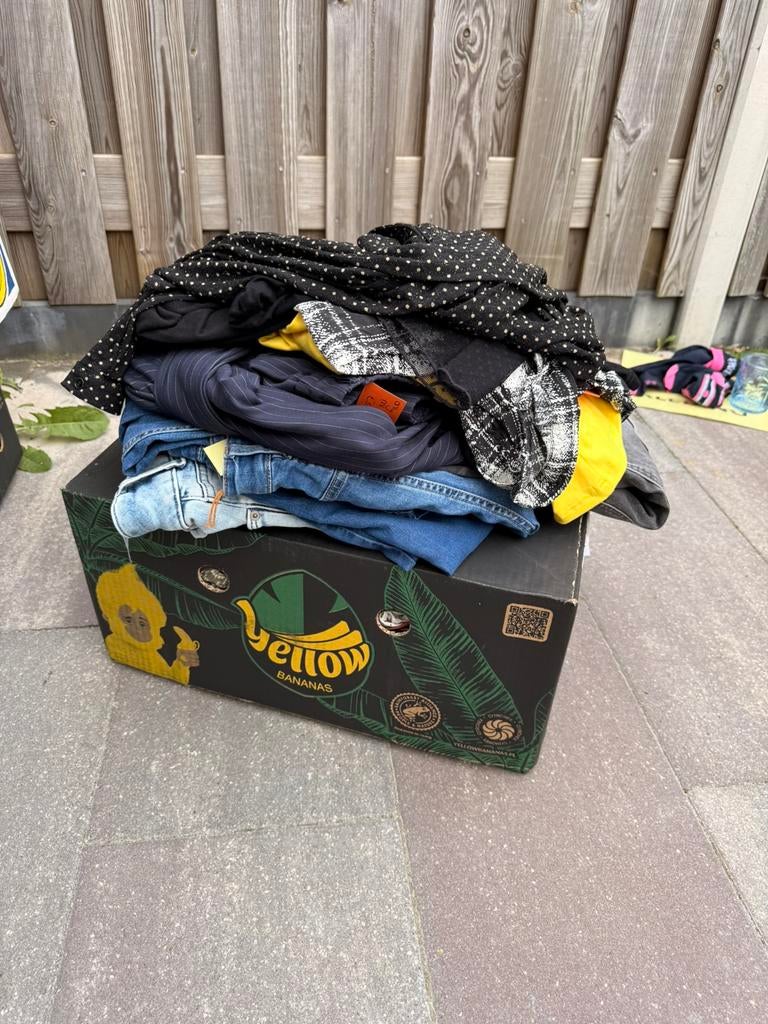Dames kleding 1,5 bananendoos vol, Ophalen of Verzenden, Zo goed als nieuw, Overige kleuren, Overige typen