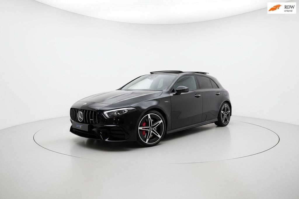 Mercedes-Benz A-klasse AMG 45 S 4MATIC+ PANO BURM HUD, Auto's, Mercedes-Benz, Automaat, Gebruikt, 4 cilinders, Zwart