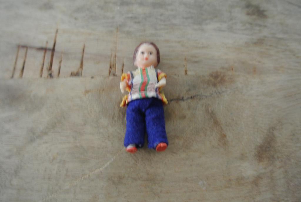 Oud Poppenhuis Ari Popje/ nr 451, Antiek en Kunst, Ophalen of Verzenden