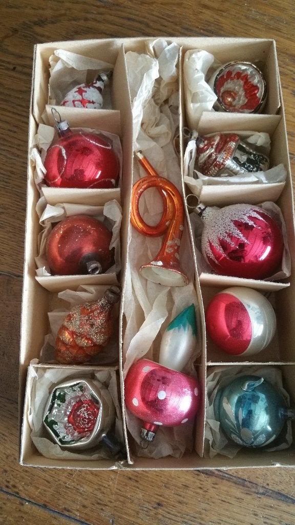 doos 25 antieke-oude kerstballen , alles glas, Ophalen of Verzenden, Gebruikt
