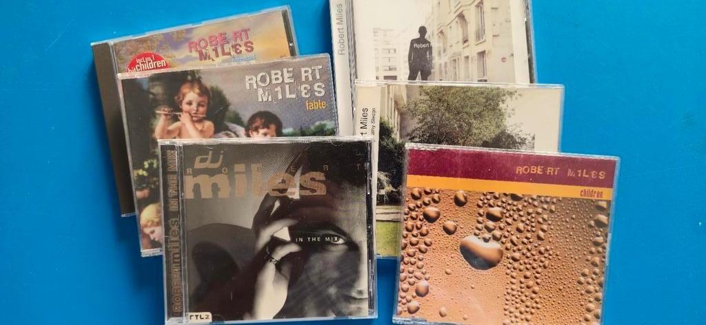 Robert Miles  (4x CD + 2x CDs), Ophalen of Verzenden, Zo goed als nieuw