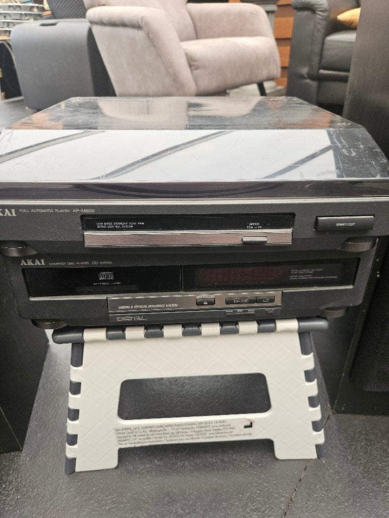 Akai Platenspeler & CD-speler met 4 Boxen, Ophalen, Gebruikt, Platenspeler, Akai