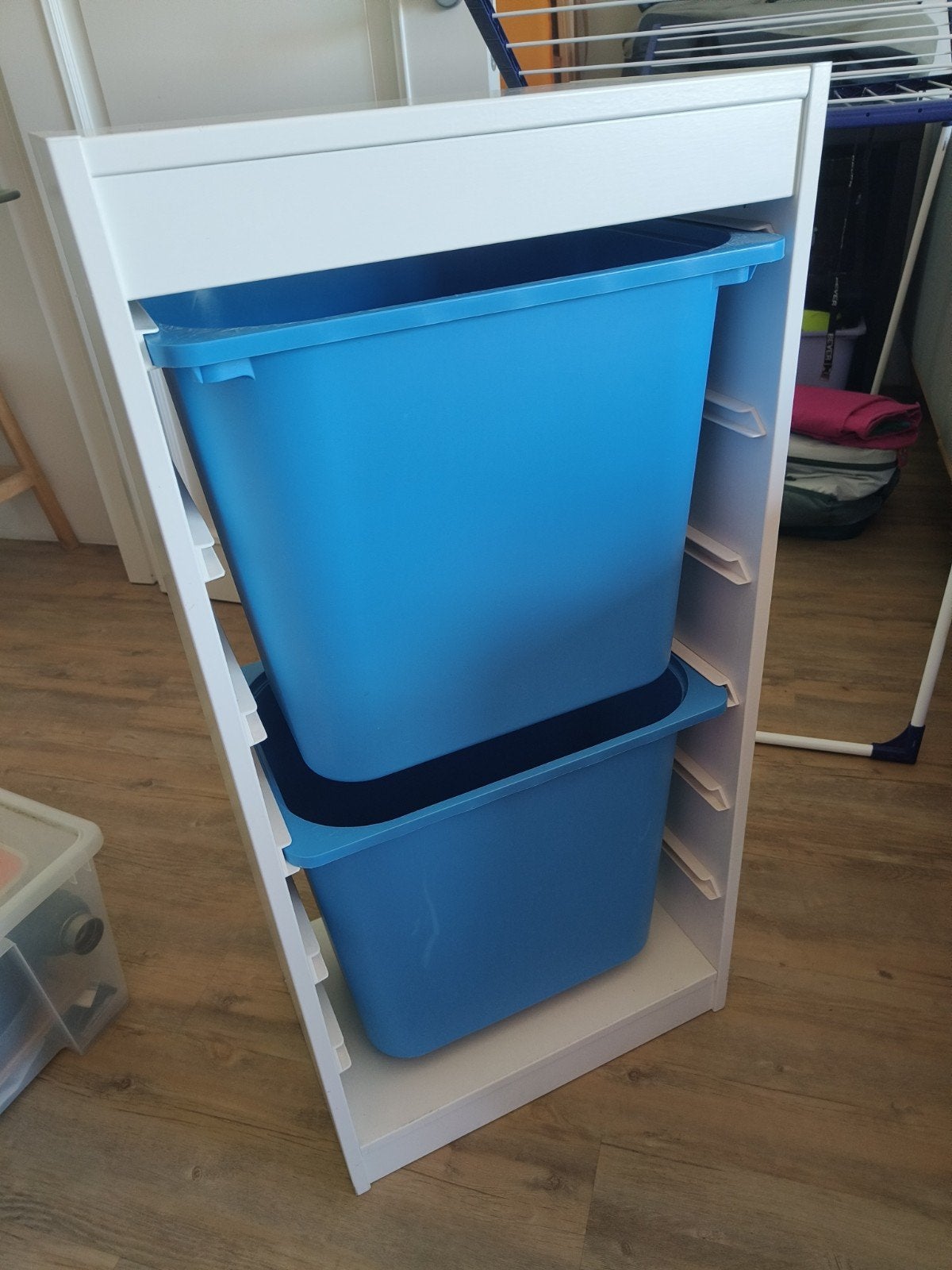 witte Ikea trofast met twee blauwe bakken, Ophalen, Gebruikt, Kunststof